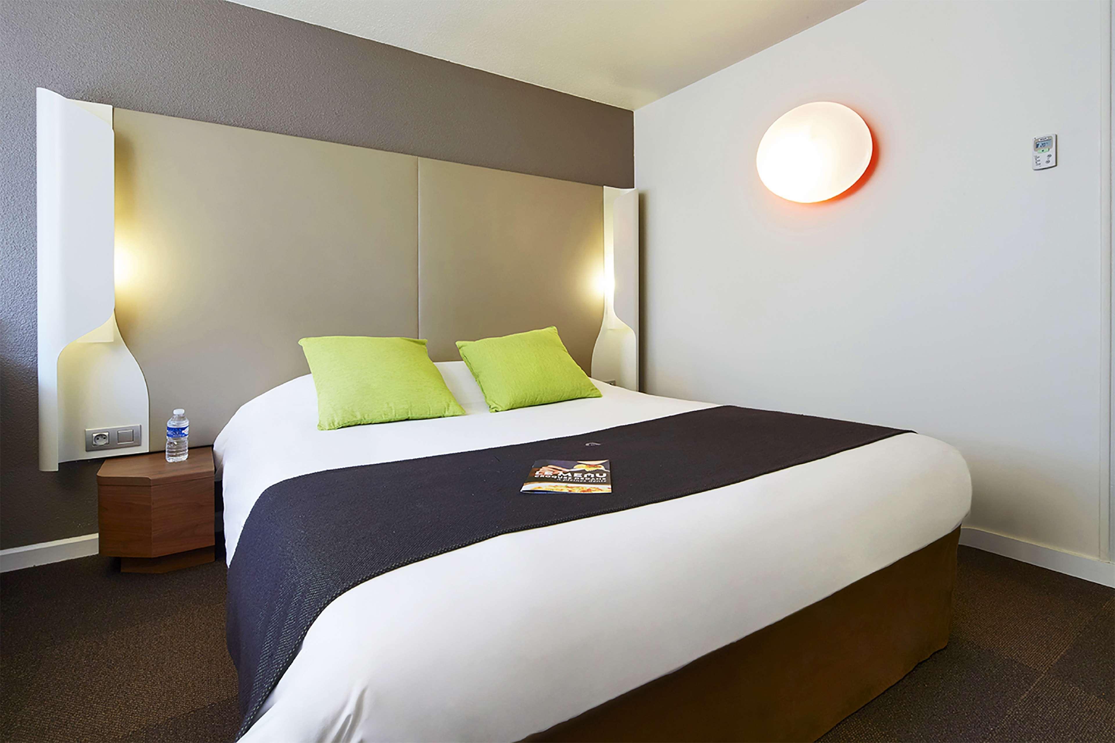 Campanile Orange Centre Sortie 21 Sur A7 A9 Hotel Luaran gambar